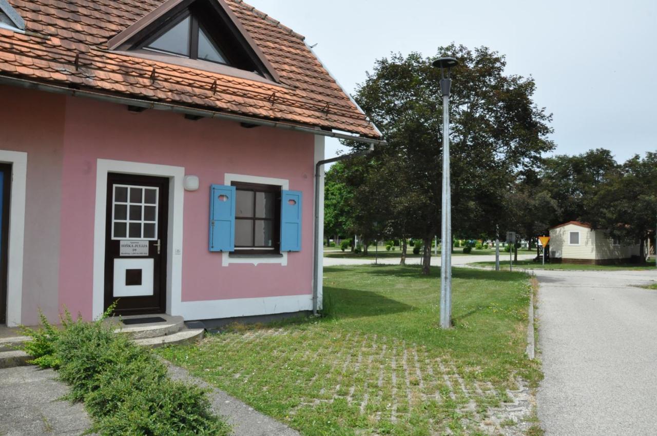 Apartma Julija Hiska 59 Catez ob Savi Exterior foto